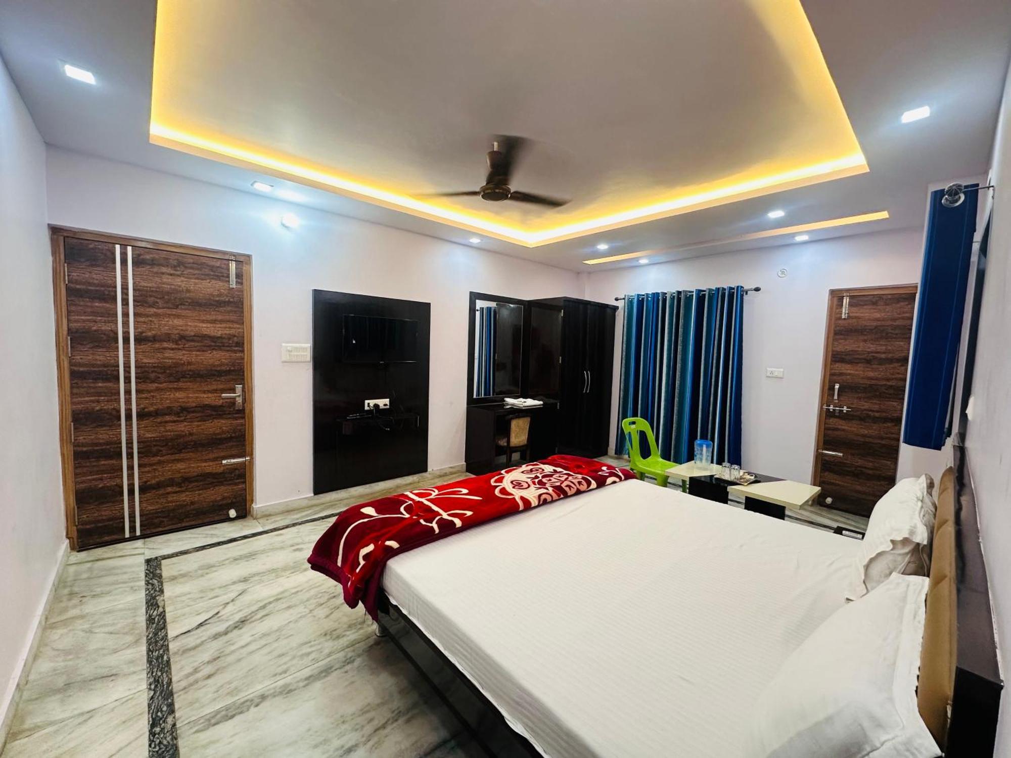 Hotel Pink Paradise Gorakhpur Eksteriør billede